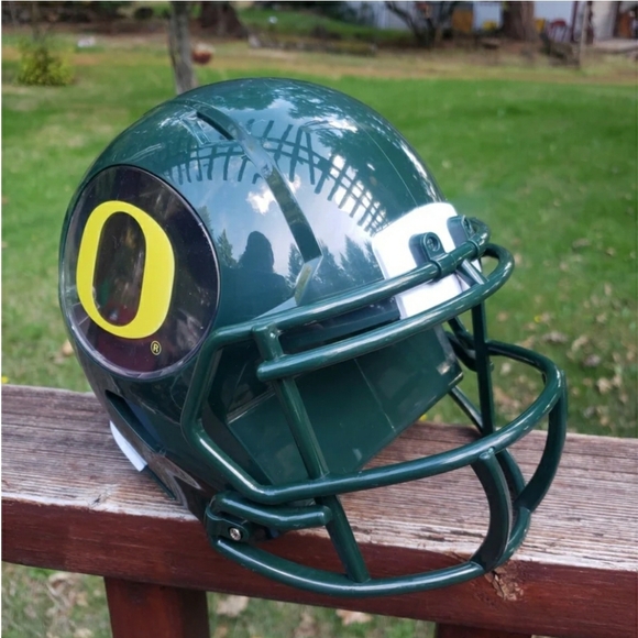 Forever Collectibles Oregon Ducks Helmet Plastic Piggy Bank - Picture 1 of 12